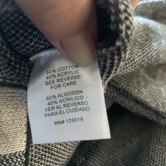 Light Weight Poncho Style Wrap in Shades of Gray Plaid - Picture 5 of 14